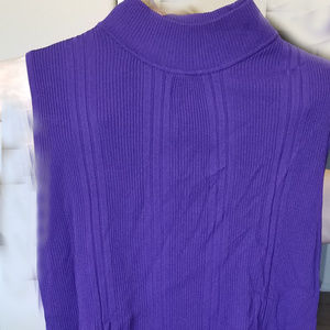woman's sleeveless sweater